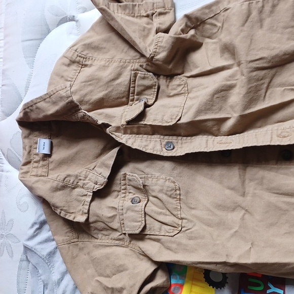 Bundle of 16 boys short sleeve tee shirts 5T, Old Navy, GAP, Garanamials… - Picture 15 of 16